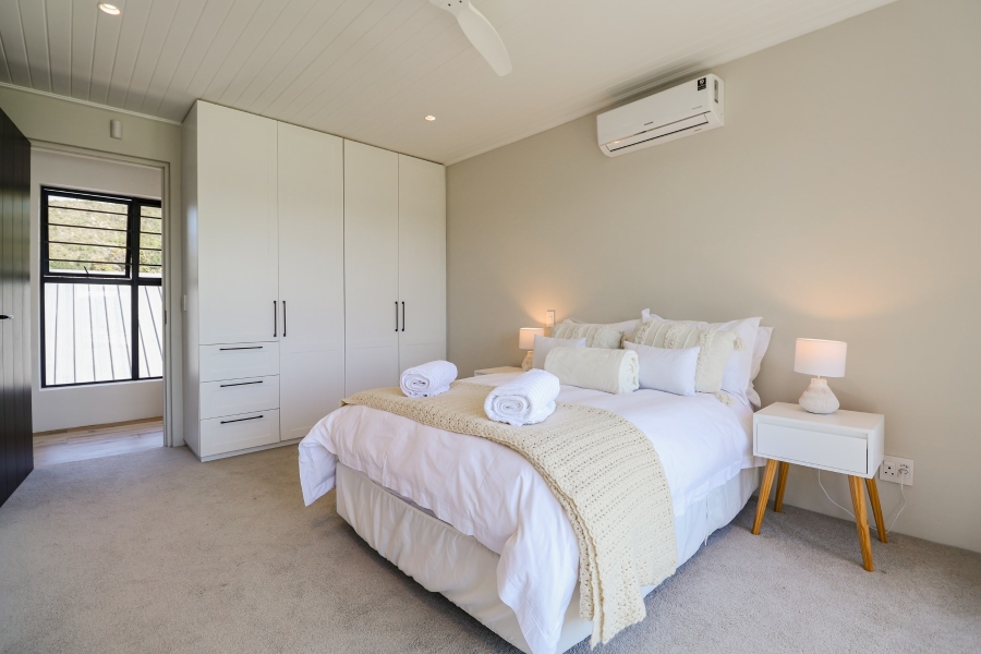 4 Bedroom Property for Sale in Keurboomstrand Western Cape